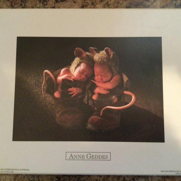 2 small ANNE GEDDES  Wall Hanging Plaque Lot Wood with print babies bathtub - Picture 4 of 6